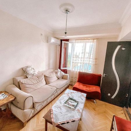Naira Apartment Batumi Eksteriør billede