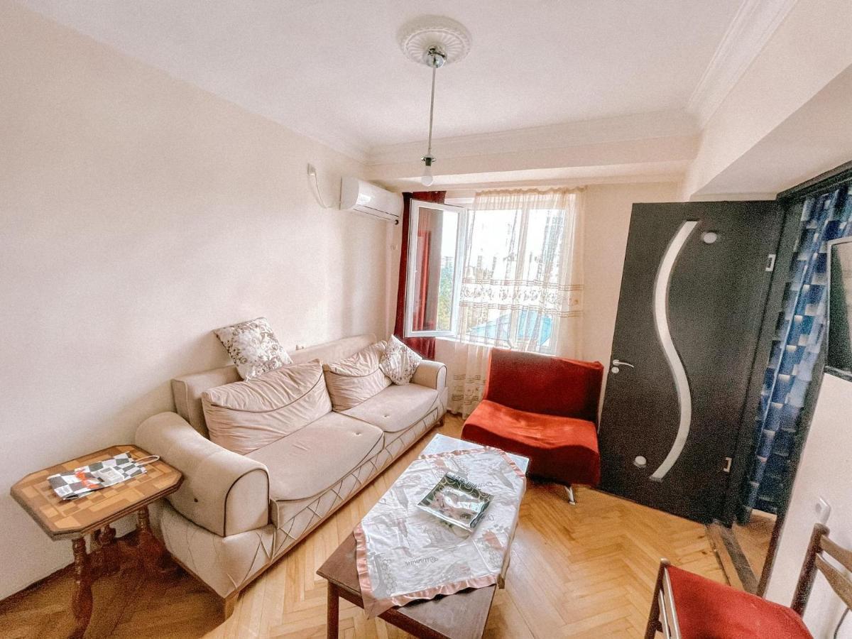 Naira Apartment Batumi Eksteriør billede